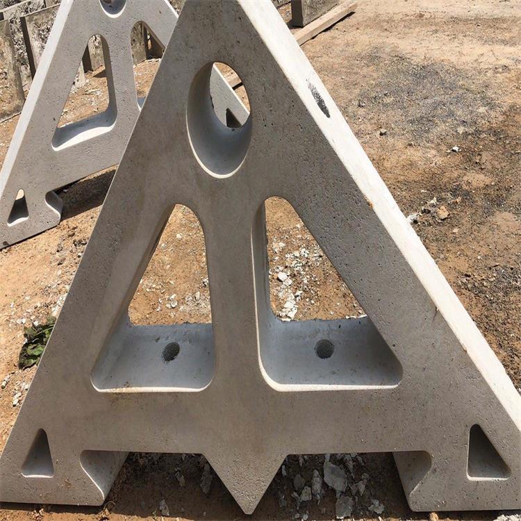 邊長200*80實心護(hù)坡磚